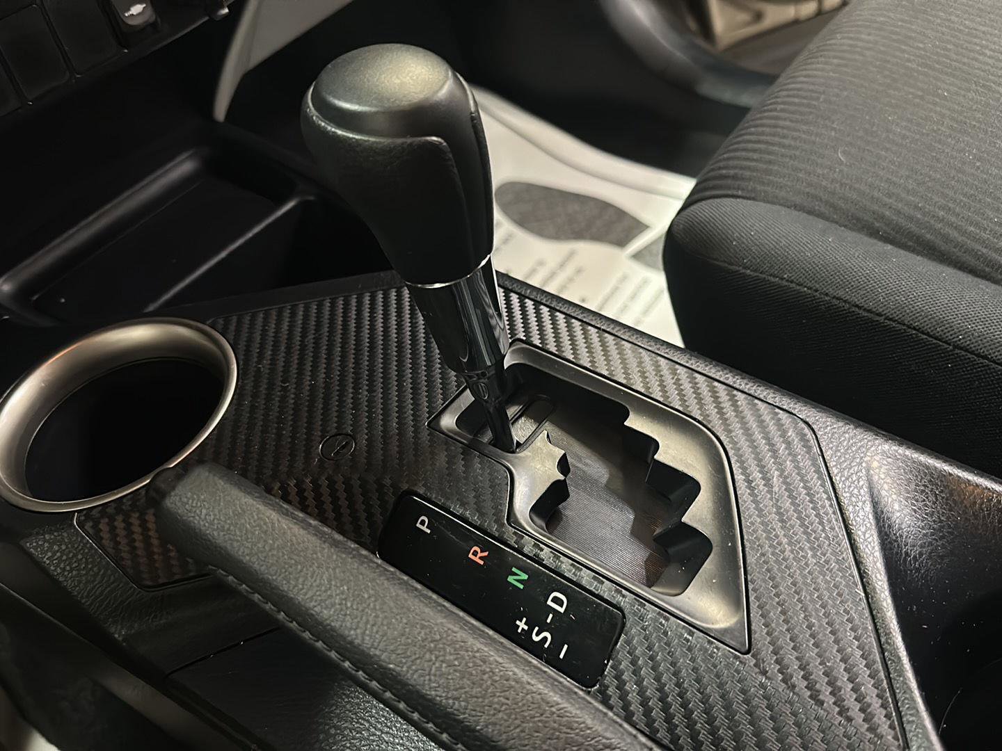 Used 2015 Toyota RAV4 LE AWD/4WD image 22