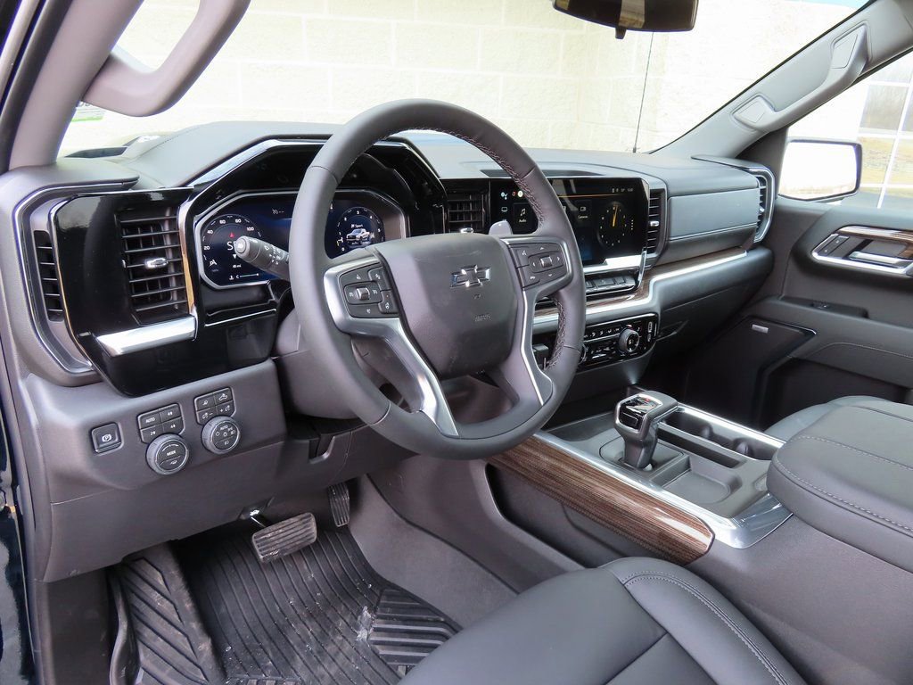 New 2026 Chevrolet Silverado 1500 LT Trail Boss w/ LT Trail Boss Premium Package AWD/4WD image 24