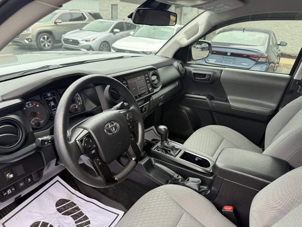 Used 2023 Toyota Tacoma SR AWD/4WD image 15