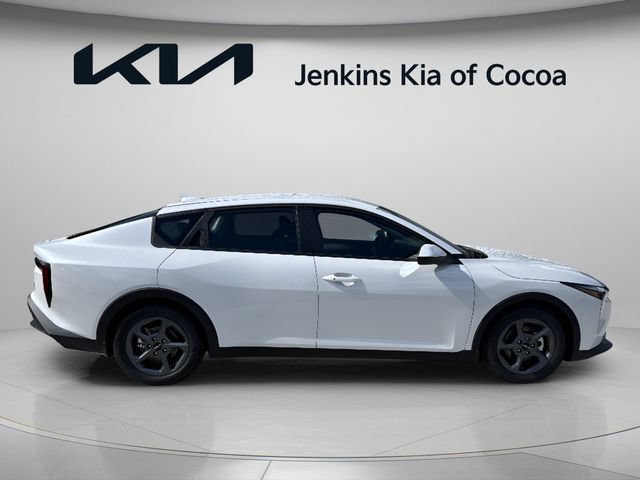 New 2026 Kia K4 FWD image 3