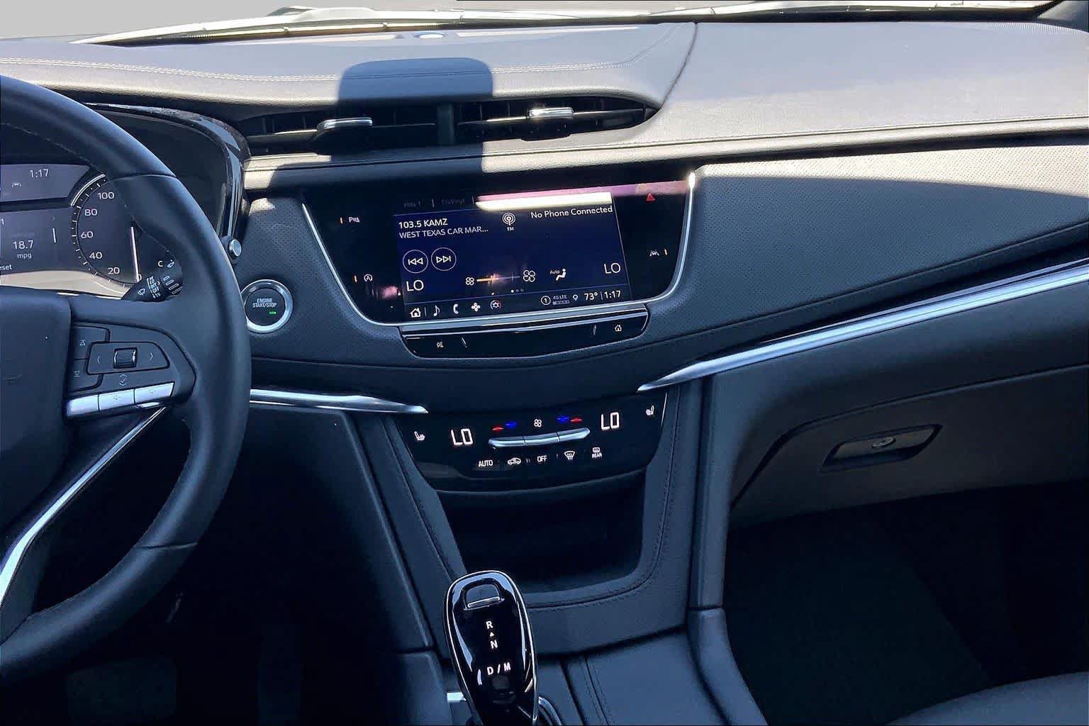 Used 2025 Cadillac XT6 Luxury FWD image 7
