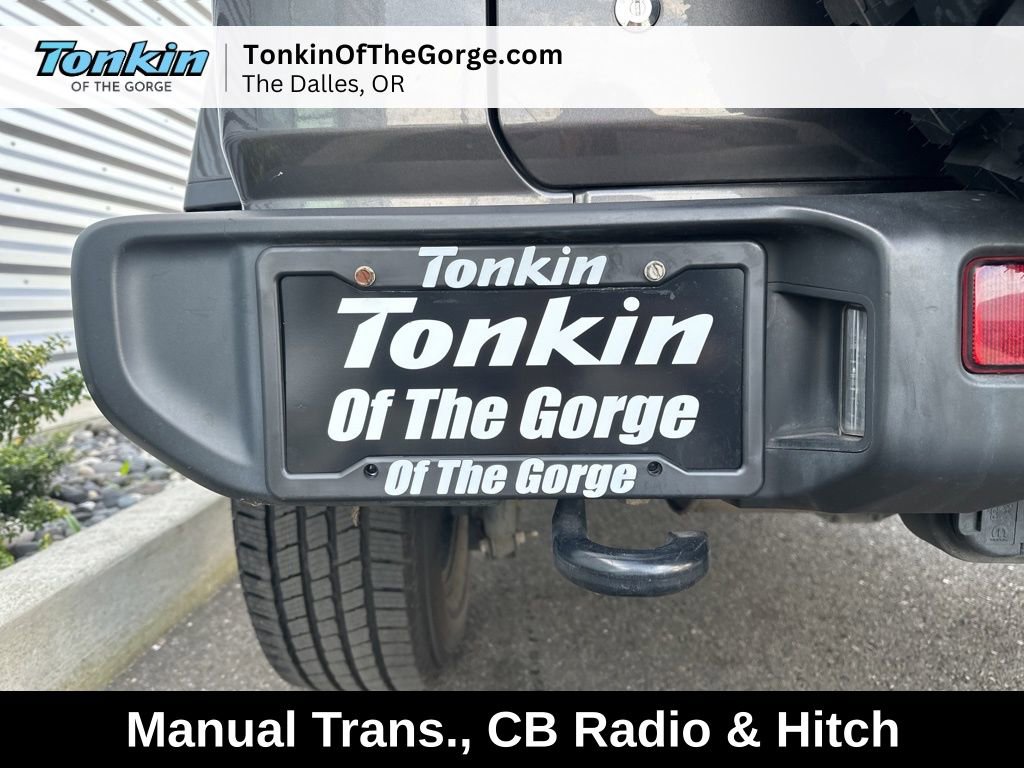 Used 2018 Jeep Wrangler Unlimited Sahara AWD/4WD image 29