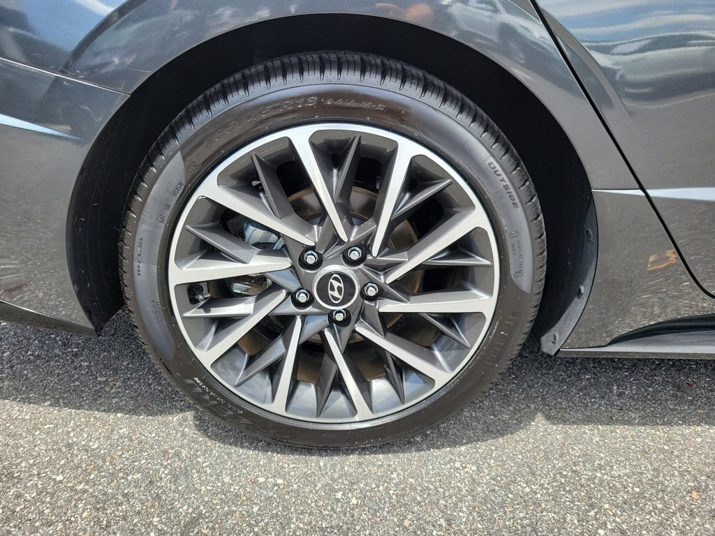 Certified 2022 Hyundai Sonata Limited FWD image 5