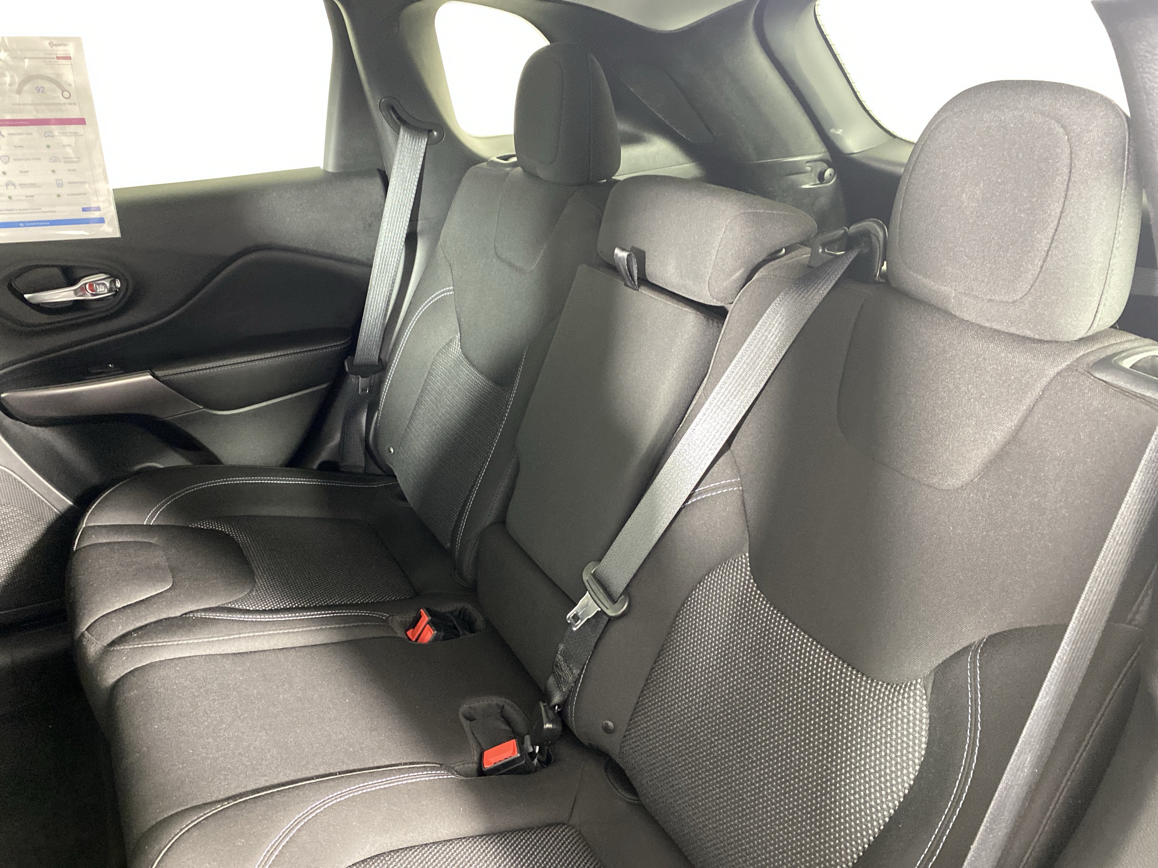 Used 2019 Jeep Cherokee Latitude w/ Popular Appearance Group AWD/4WD image 29