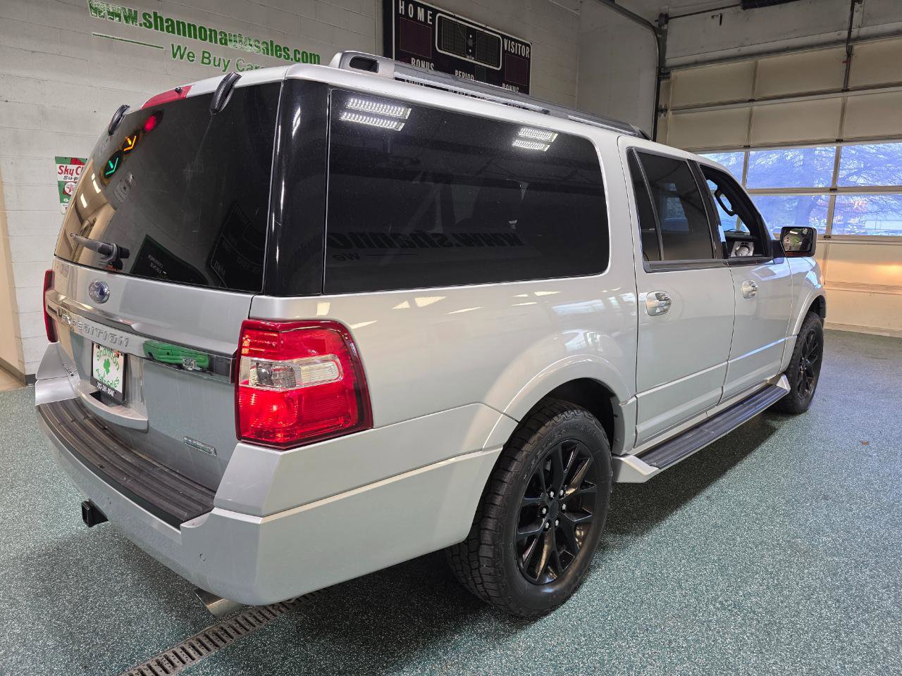 Used 2017 Ford Expedition EL Limited image 6