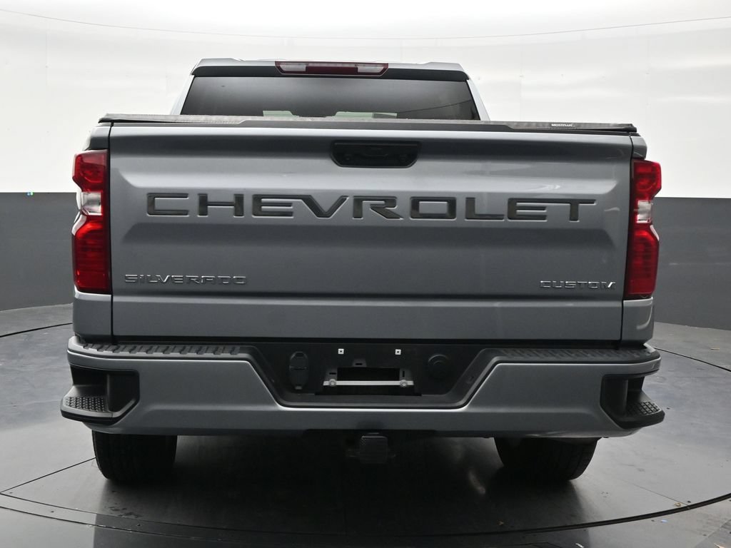 Used 2024 Chevrolet Silverado 1500 Custom RWD image 4