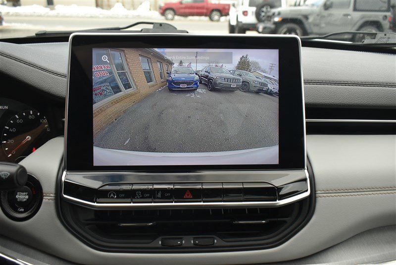 Used 2022 Jeep Compass Limited w/ Sun and Sound Group image 20