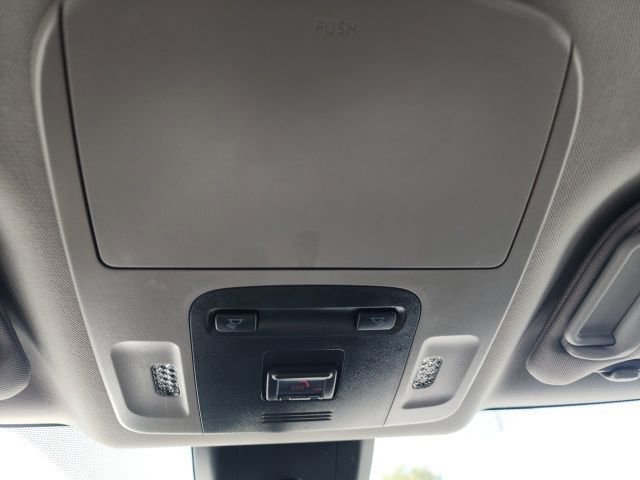 Used 2020 Toyota Camry SE image 20