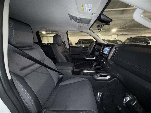 Used 2024 Nissan Frontier SV w/ SV Convenience Package image 14