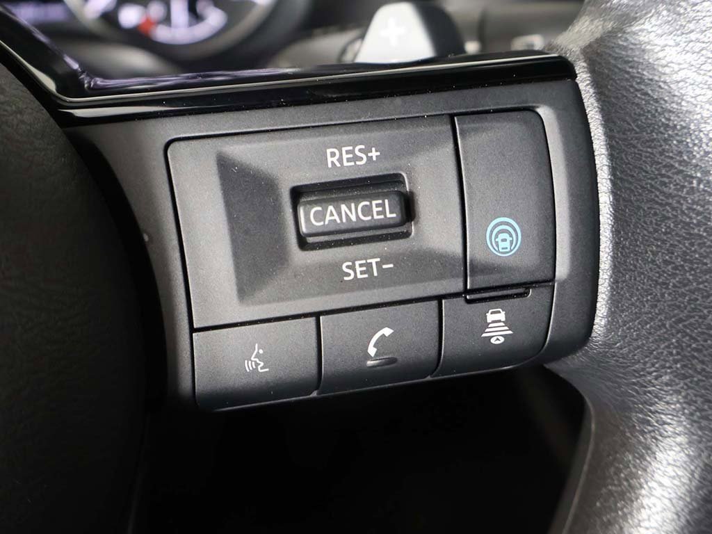 Used 2023 Nissan Rogue SV image 36