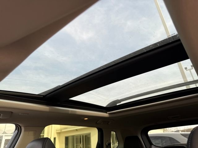 Used 2025 Nissan Rogue Platinum image 20