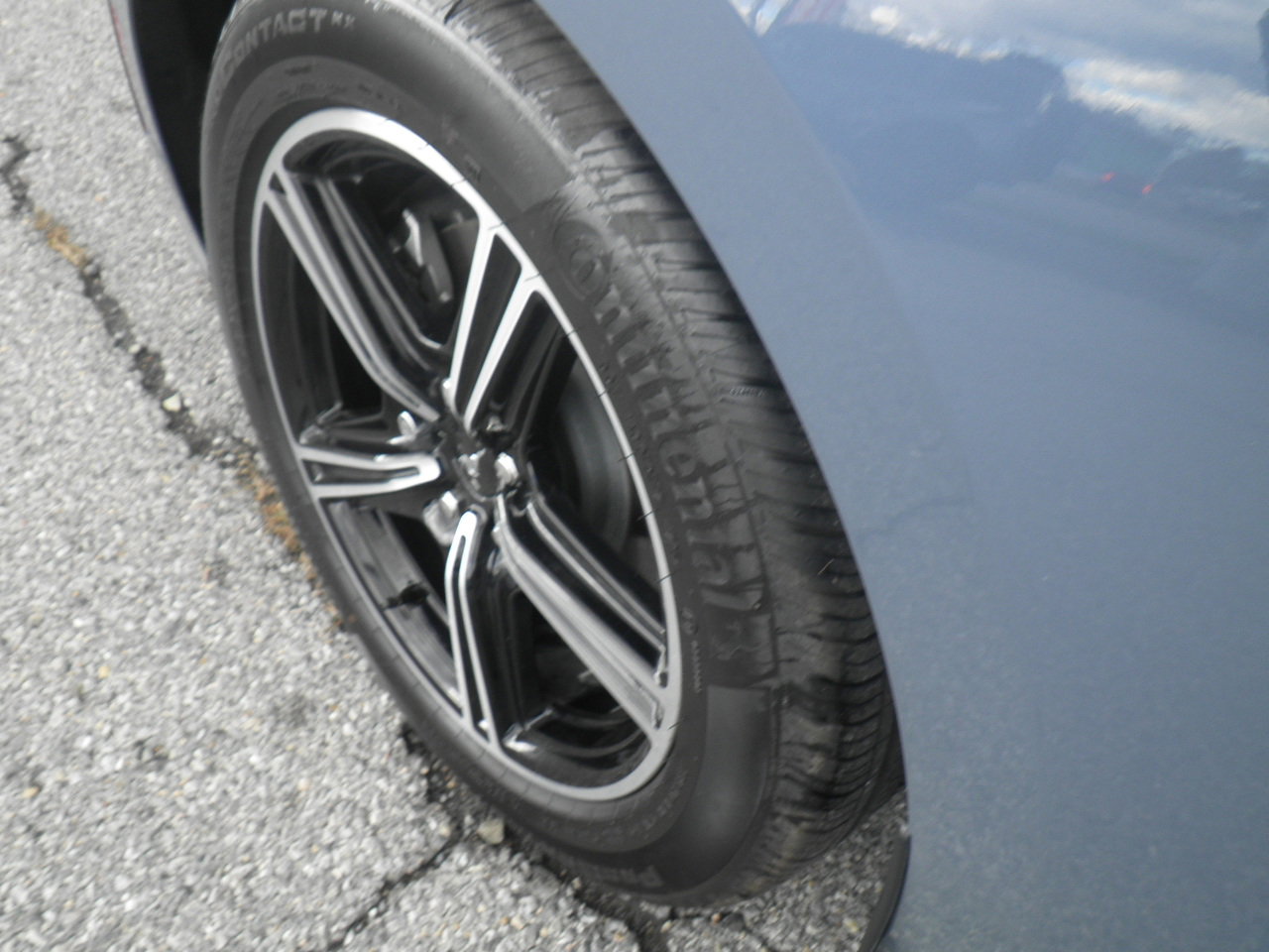 Used 2025 Ford Mustang Premium image 10