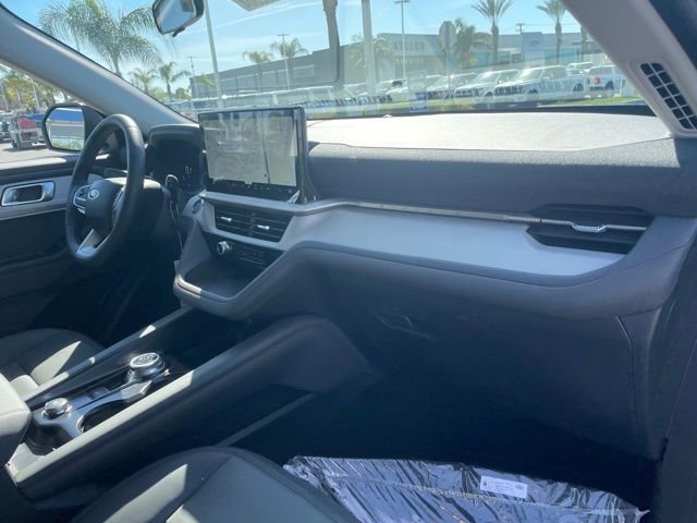 New 2026 Ford Explorer Active w/ Active Comfort Package RWD image 28