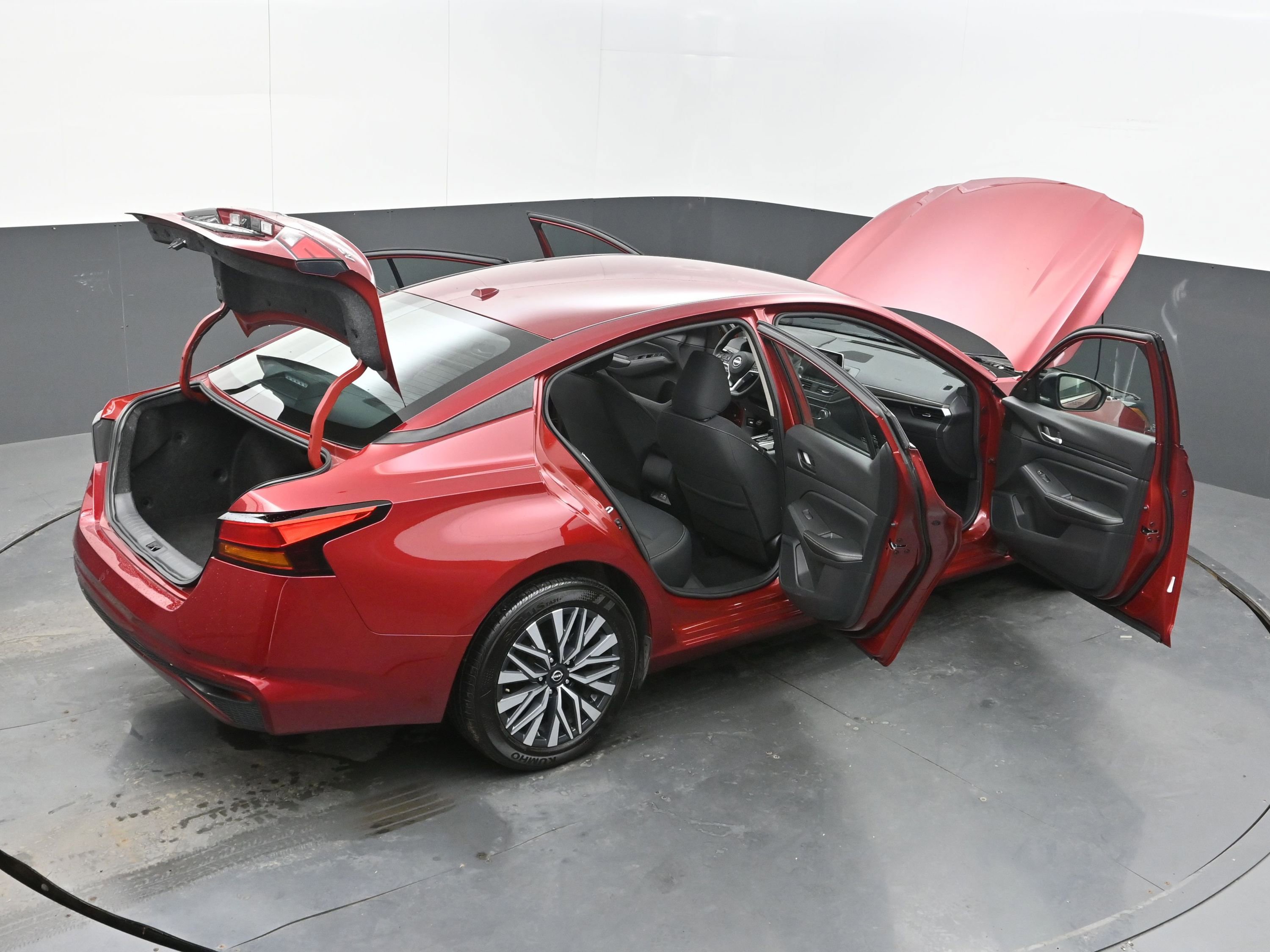 Used 2024 Nissan Altima 2.5 SV image 42