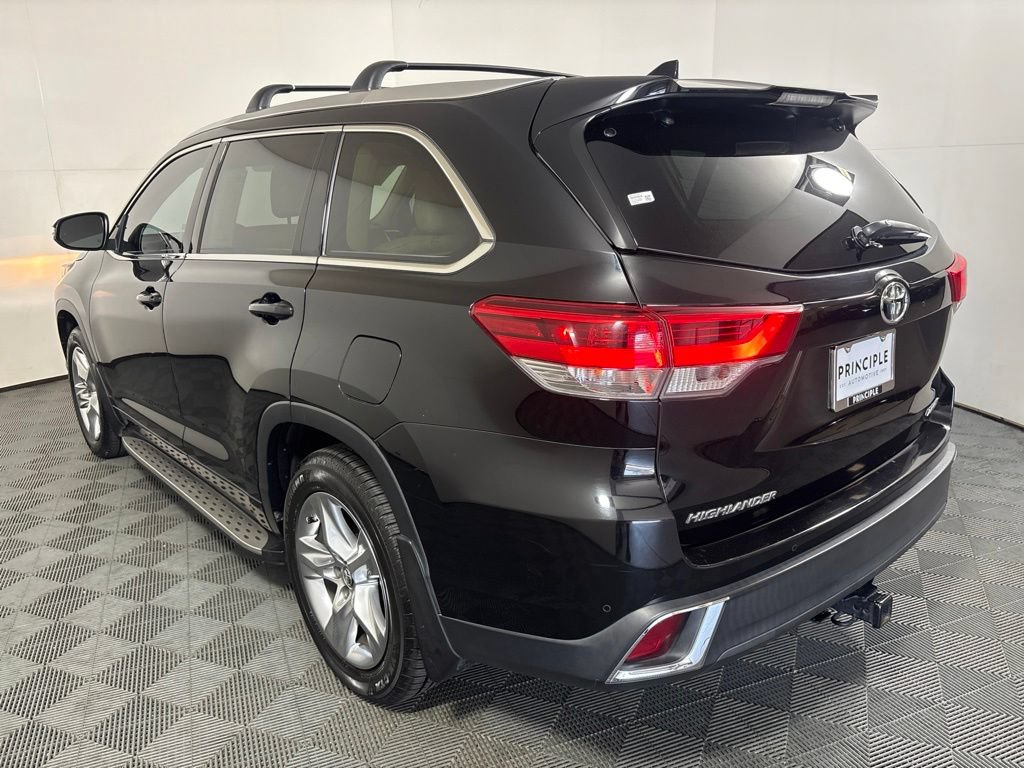 Used 2017 Toyota Highlander Limited FWD image 7