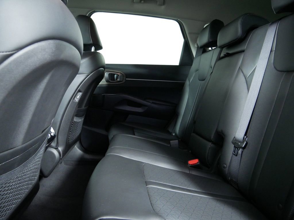 Certified 2023 Kia Sorento S image 15