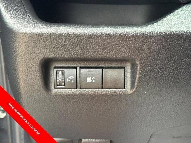Used 2022 Toyota RAV4 LE AWD/4WD image 22