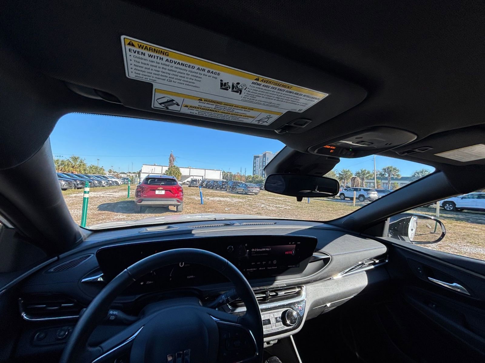 Used 2025 Buick Envista Sport Touring image 33