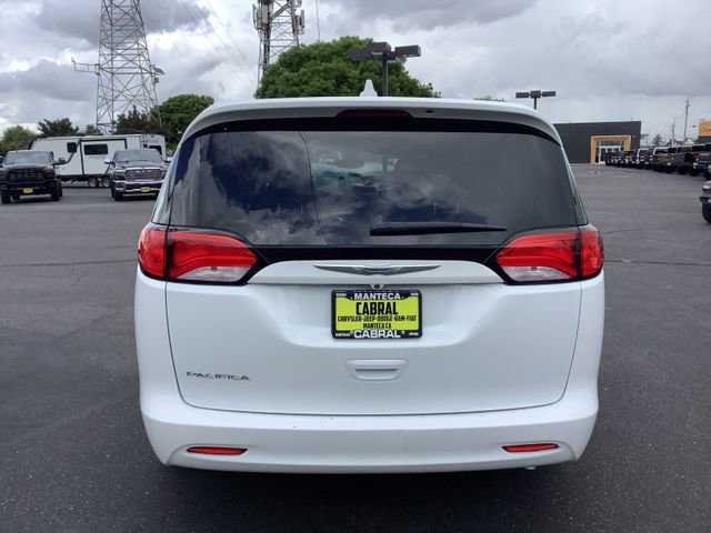 Used 2017 Chrysler Pacifica LX w/ Tire & Wheel Group FWD image 27