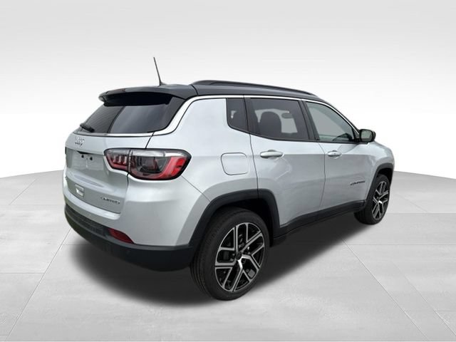 Used 2025 Jeep Compass Limited AWD/4WD image 17