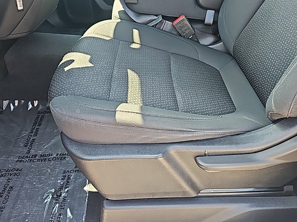 Used 2023 Chevrolet Silverado 2500 Custom w/ Custom Value Package image 10