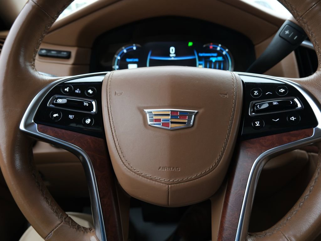 Used 2016 Cadillac Escalade Platinum AWD/4WD image 17