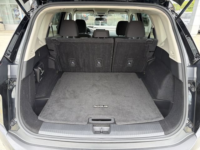 Used 2023 Nissan Rogue S AWD/4WD image 24