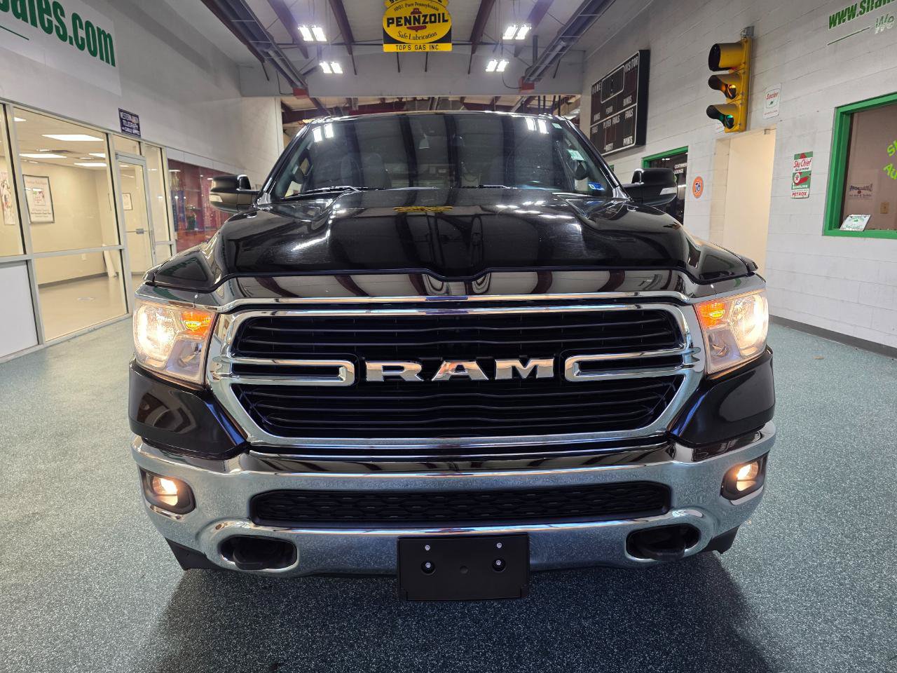 Used 2021 RAM 1500 Big Horn AWD/4WD image 3