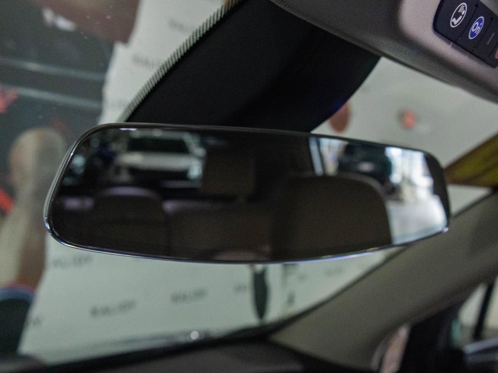 Used 2020 Buick Envision Essence image 13