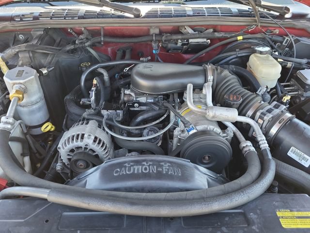 Used 2001 Chevrolet Blazer LS w/ Preferred Equipment Group AWD/4WD image 28