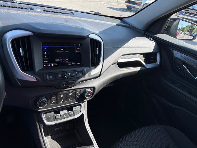 Used 2024 GMC Terrain SLE FWD image 8
