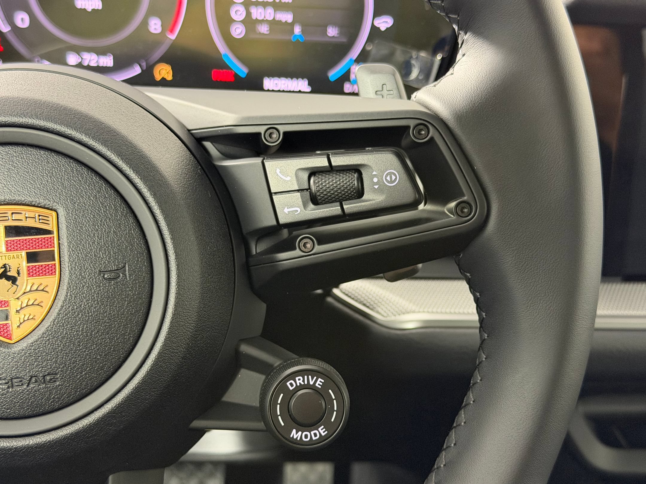 Certified 2026 Porsche Cayenne AWD/4WD image 22