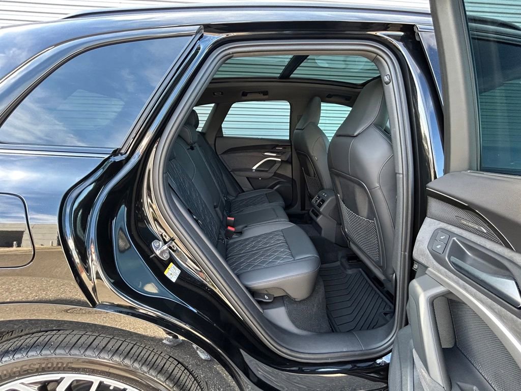 Certified 2025 Audi SQ5 Premium Plus w/ Premium Plus Package image 52