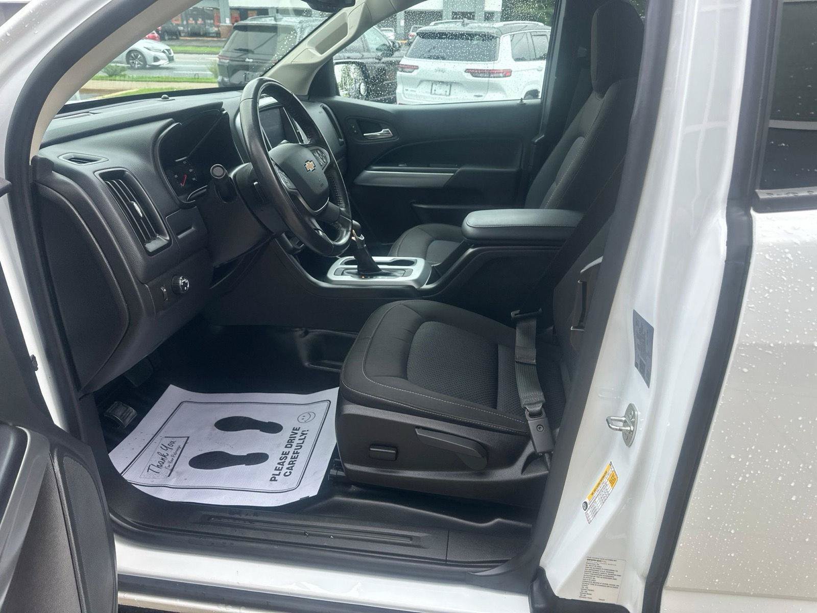 Used 2022 Chevrolet Colorado LT w/ Fleet Safety Package RWD image 12