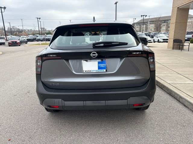 Used 2025 Nissan Kicks S image 3