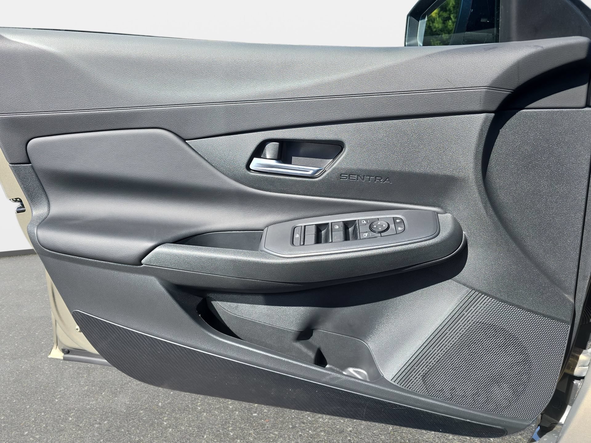 New 2026 Nissan Sentra SV w/ SV Convenience Package FWD image 26