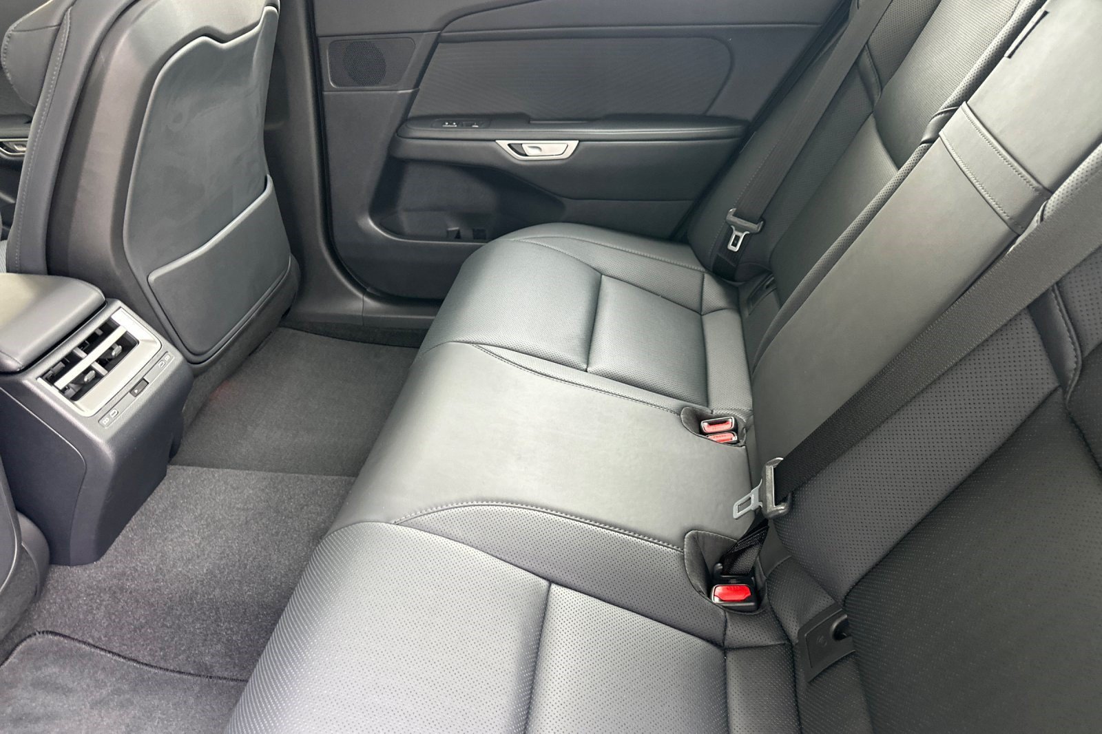 New 2026 Lexus ES 350e w/ Convenience Package FWD image 22