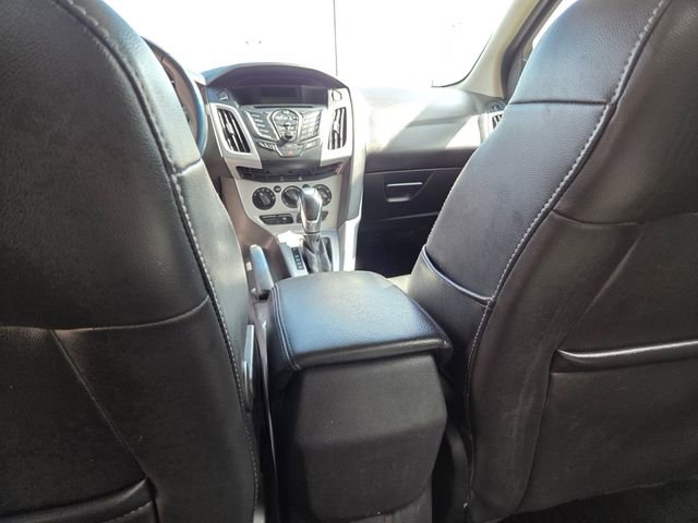 Used 2014 Ford Focus SE w/ Equipment Group 201A image 39