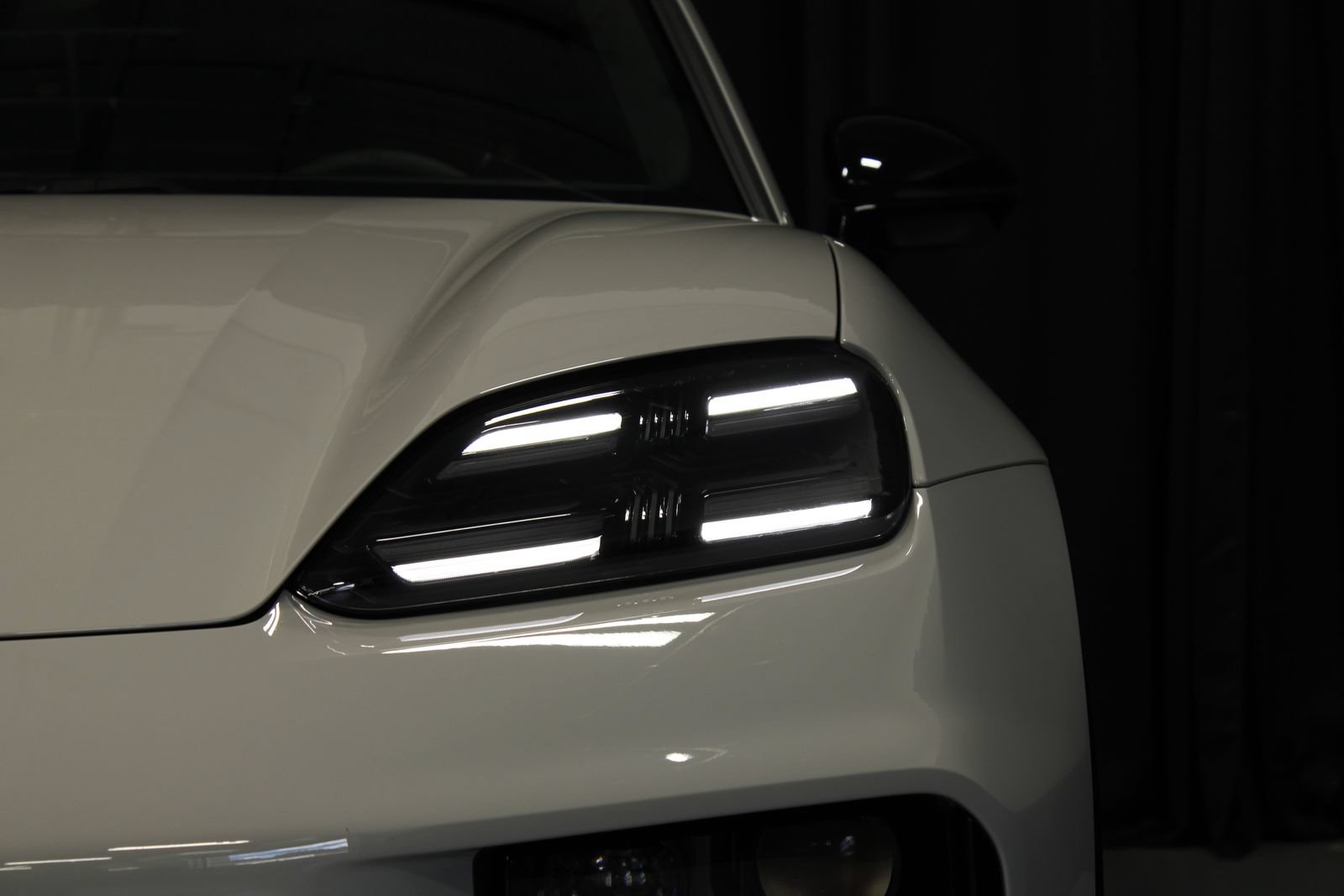New 2026 Porsche Macan GTS Electric AWD/4WD image 13