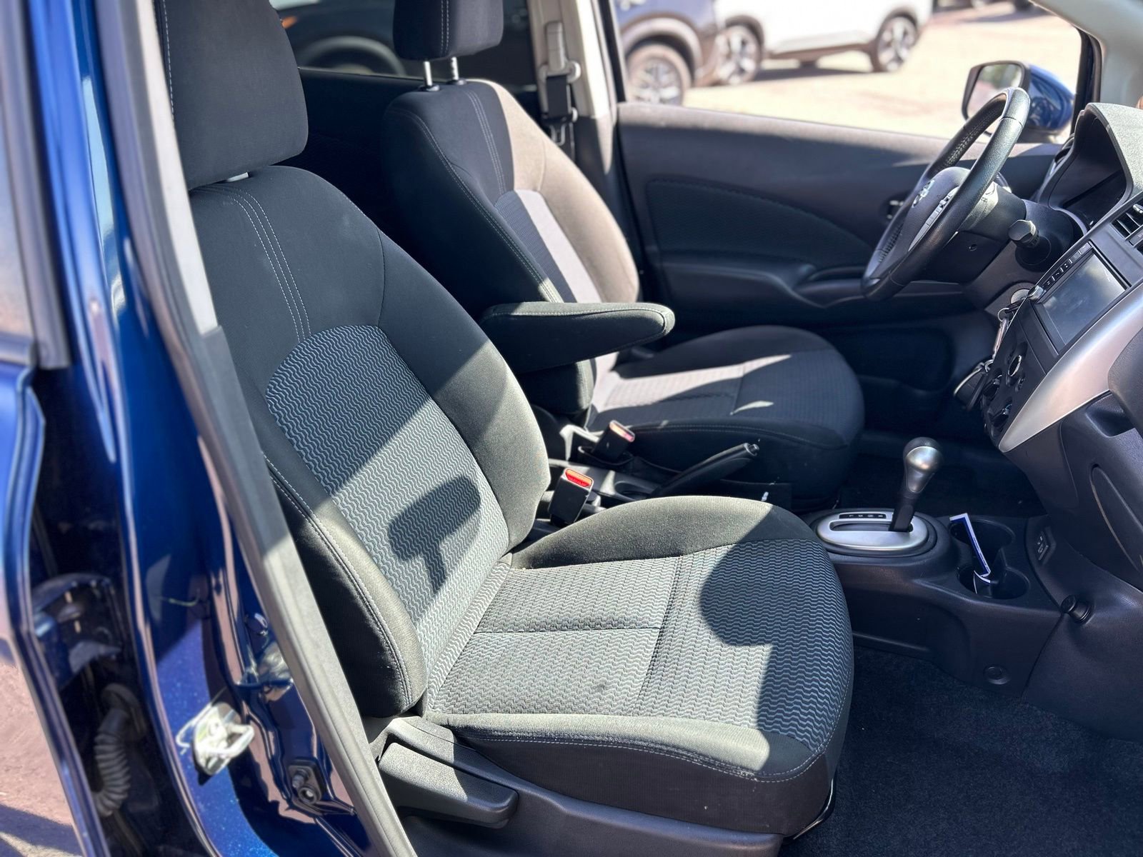 Used 2019 Nissan Versa Note SV FWD image 11