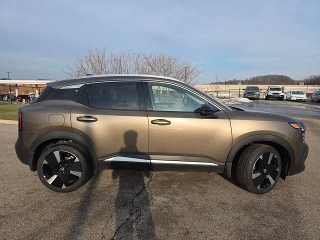New 2026 Nissan Kicks SR w/ SR Premium Package AWD/4WD image 22