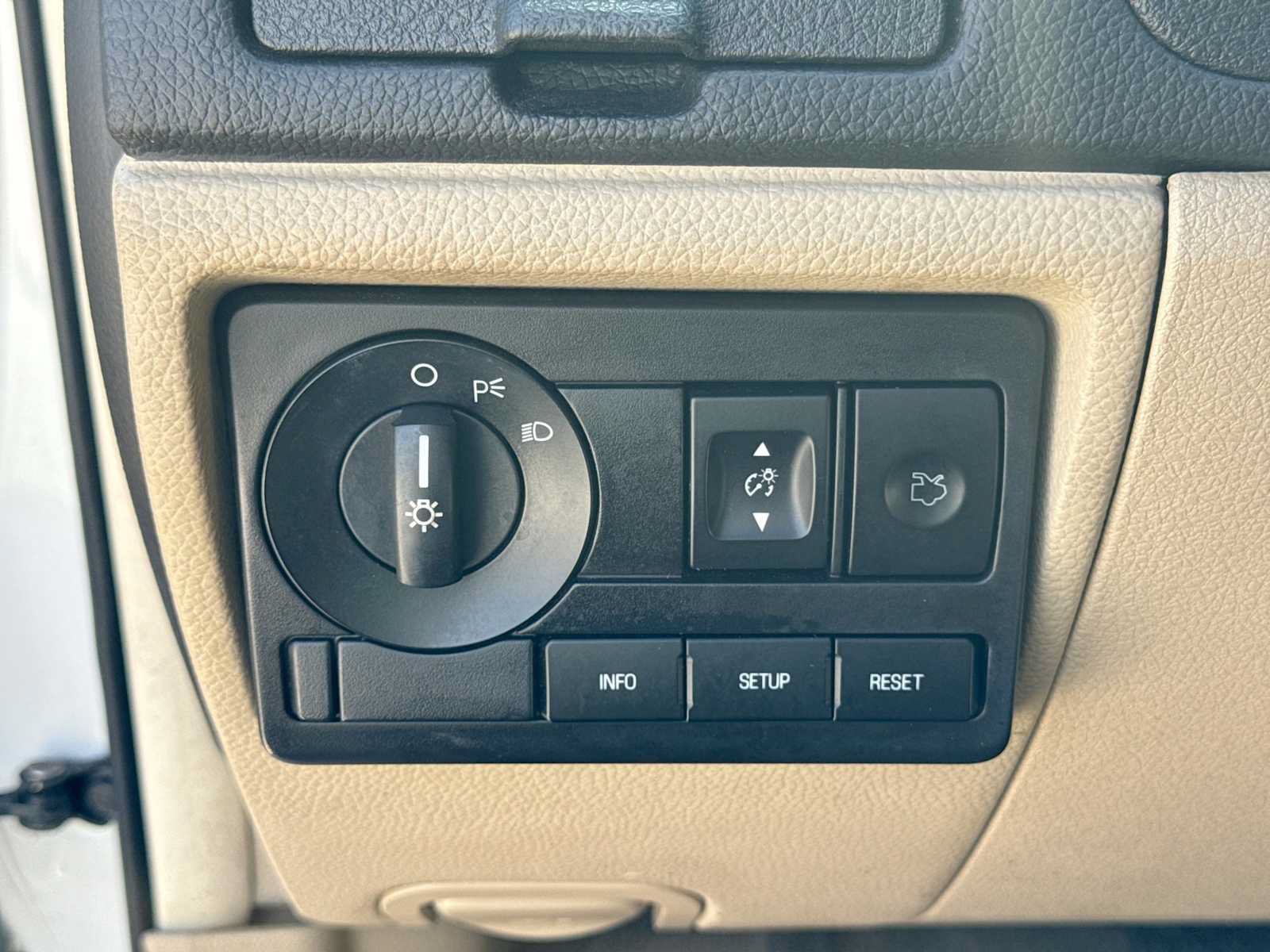 Used 2010 Mercury Milan FWD image 25