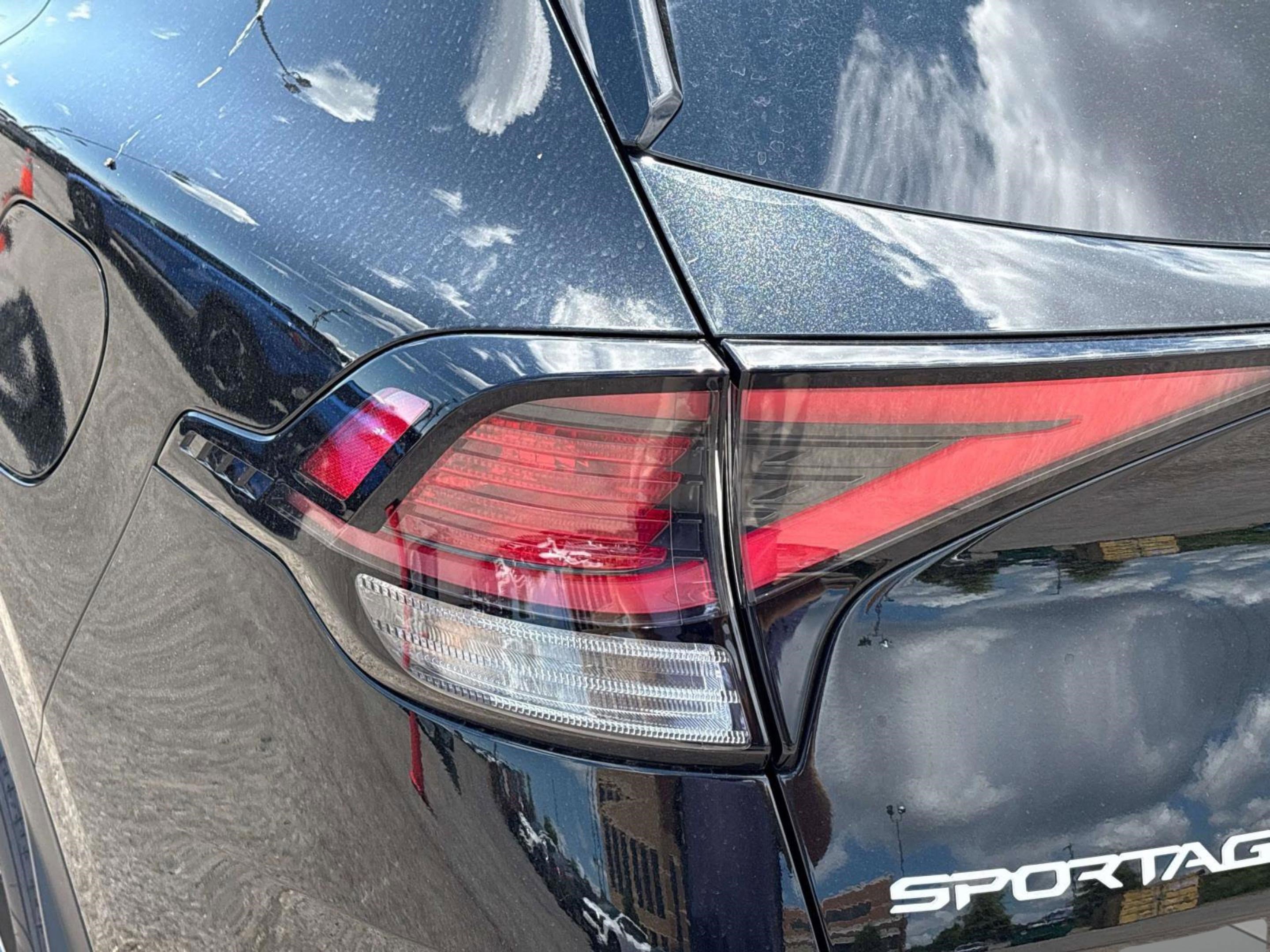 New 2025 Kia Sportage EX w/ EX Premium Package image 32