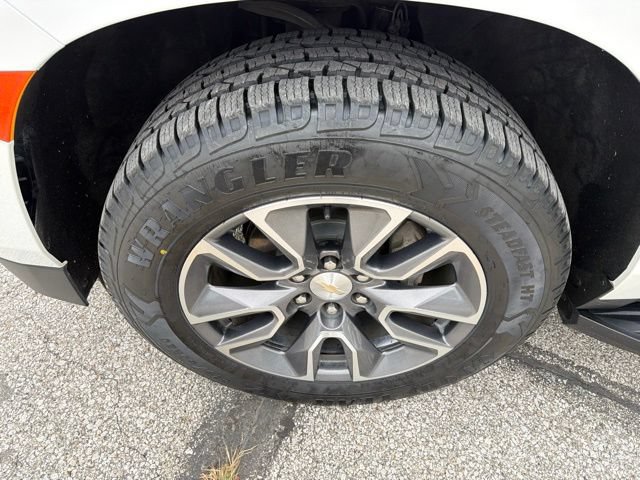 Used 2021 Chevrolet Tahoe LT w/ LT Signature Package AWD/4WD image 36