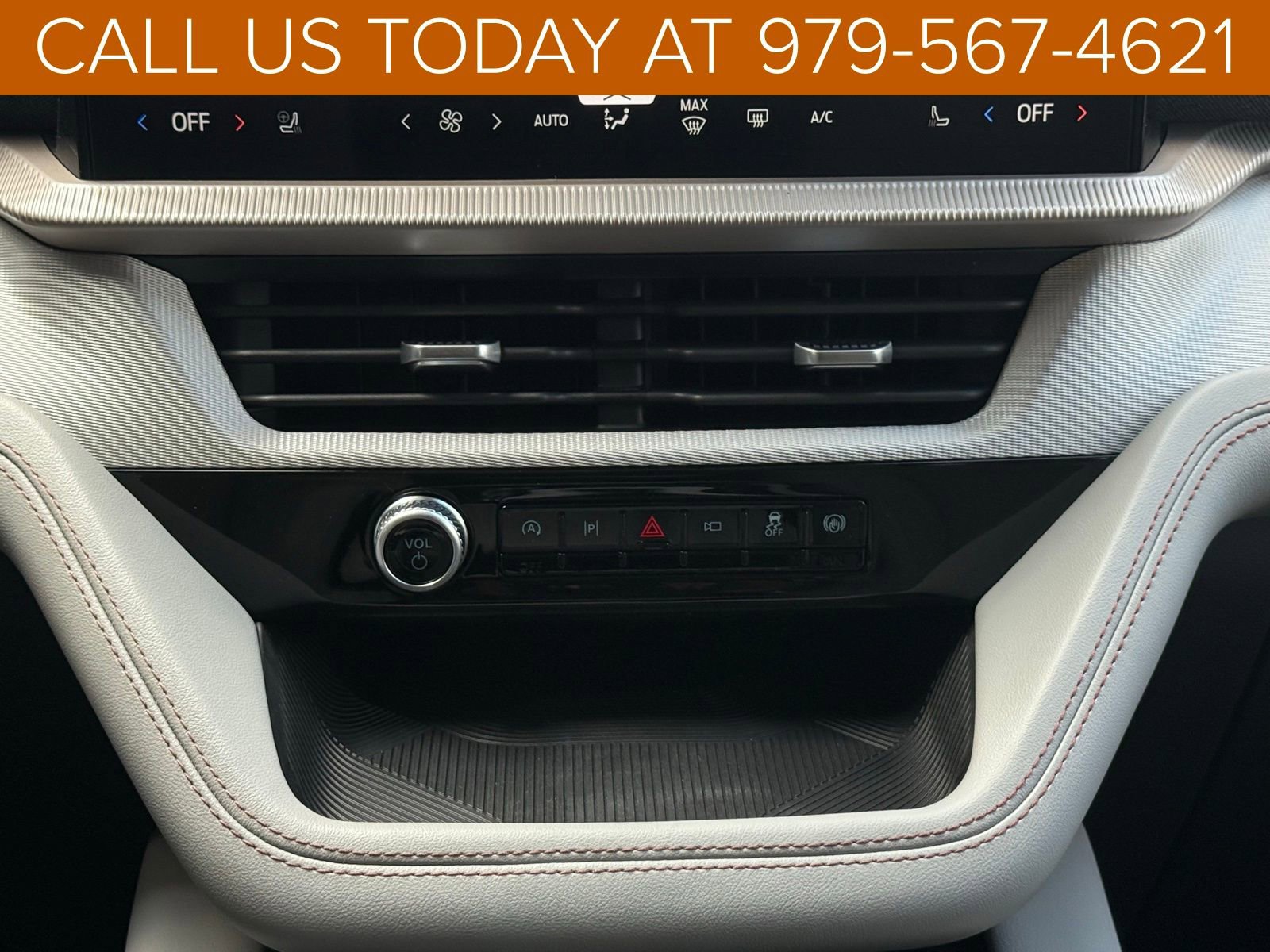 New 2026 Ford Explorer Active image 28