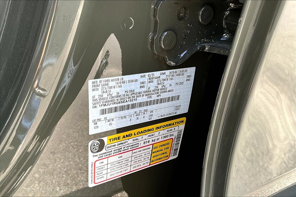 Used 2025 Ford Expedition Tremor AWD/4WD image 21
