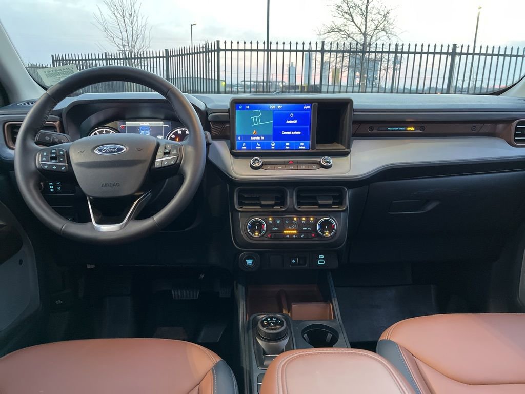 Used 2023 Ford Maverick Lariat w/ Lariat Luxury Package image 17