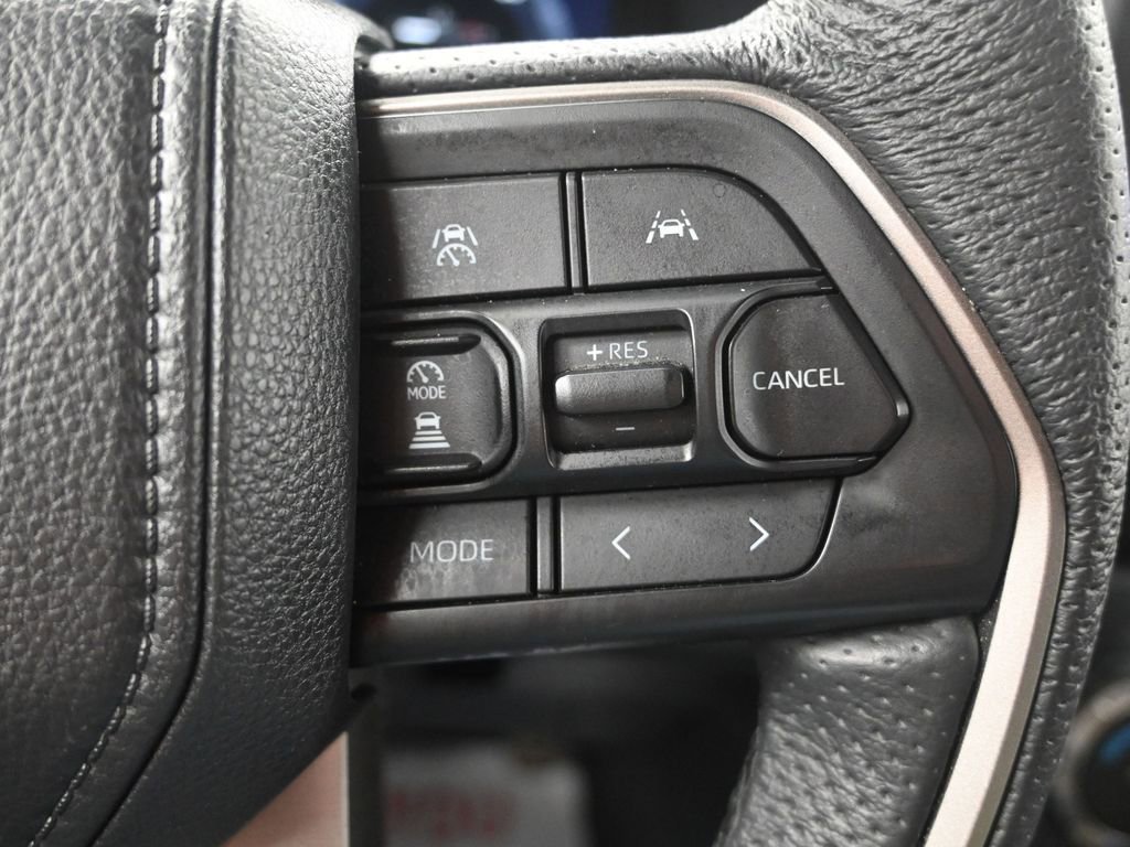 Used 2025 Toyota Tacoma TRD Off-Road image 26