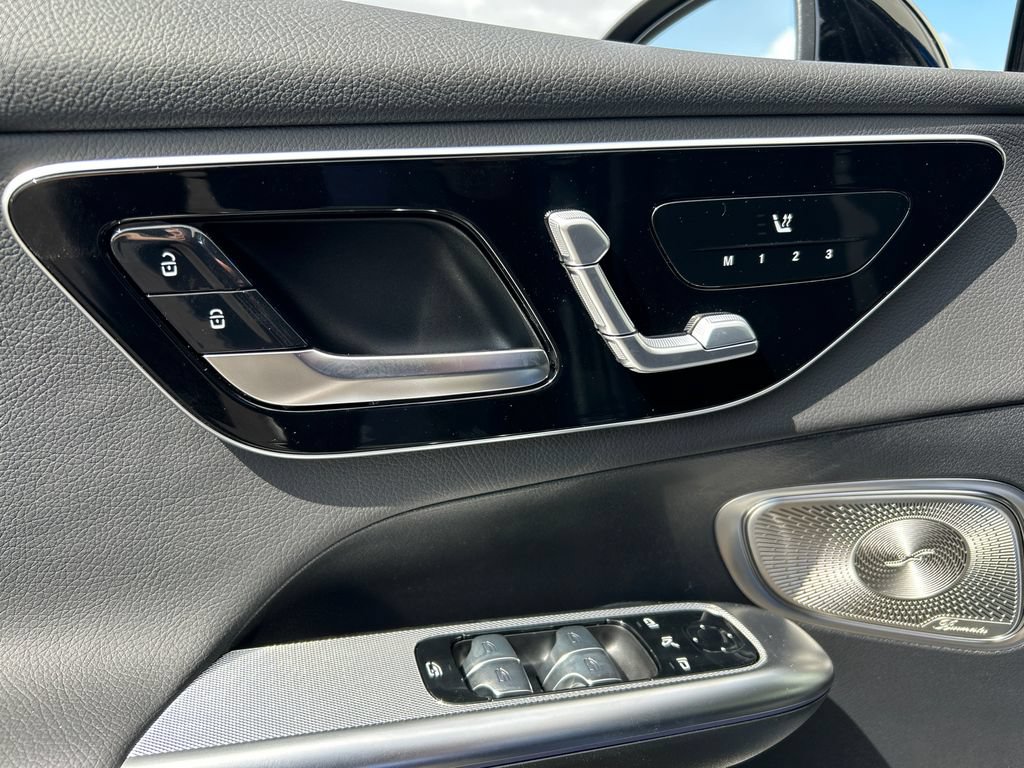 New 2027 Mercedes-Benz GLC 300 4MATIC image 11