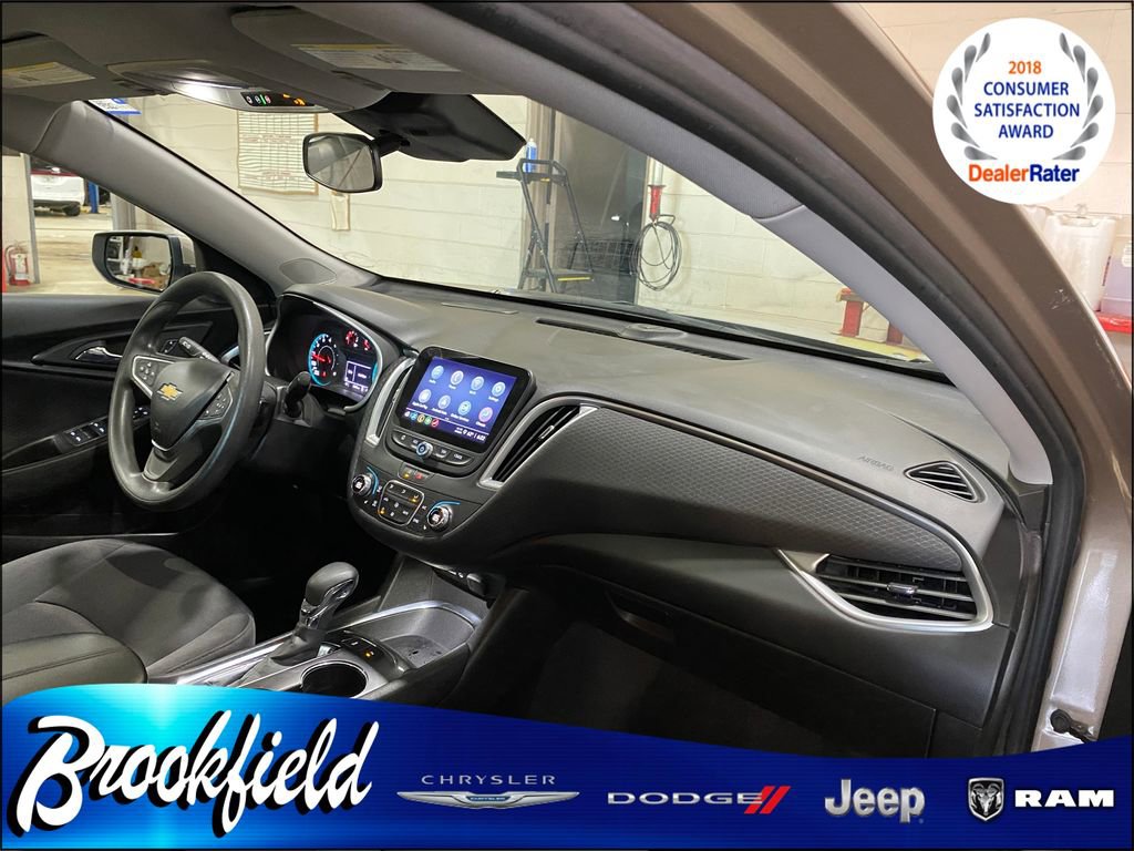 Used 2023 Chevrolet Malibu LT w/ Driver Confidence Package image 33